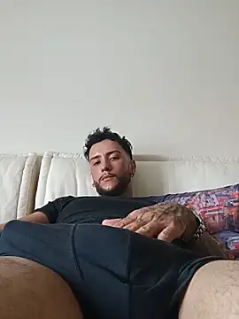 lekri2000 Show in webcam
