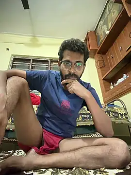 Stoner-boii-Cloudy-arhan Show Webcam
