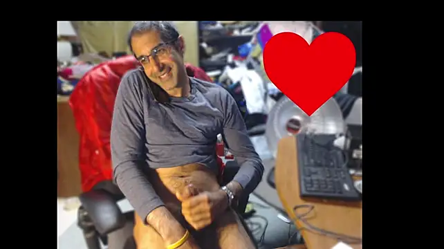 Gsmile1's Webcam Show