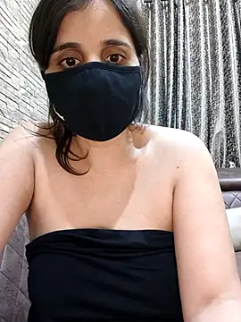 tinaarora 라이브 XXX 채팅