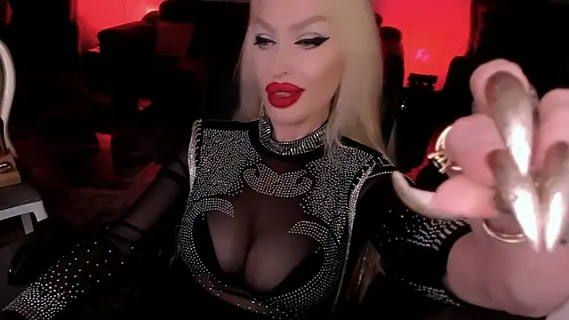 Webkamerová show FinDomGod