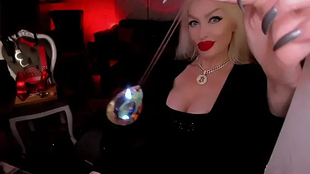 FinDomGod's Webcam Show