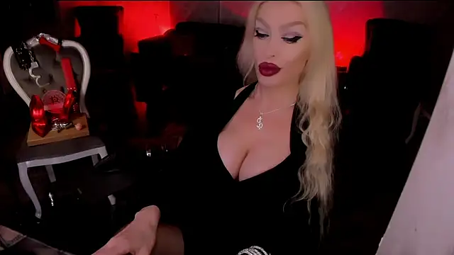 FinDomGod's Webcam Show