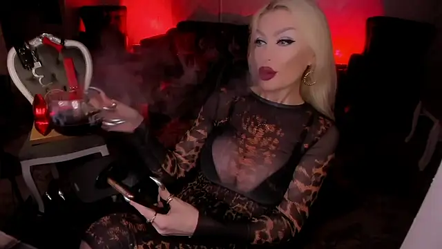 Chat XXX ao vivo de FinDomGod