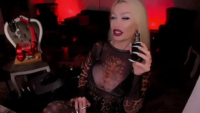 Chat XXX ao vivo de FinDomGod