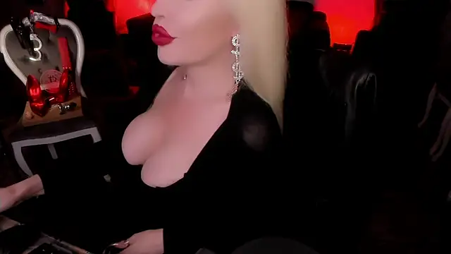 FinDomGod's Webcam Show