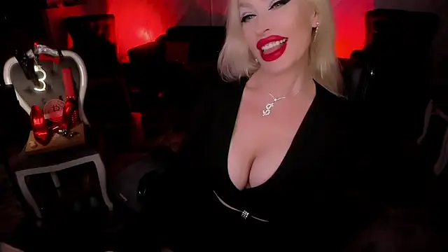 Chat XXX ao vivo de FinDomGod