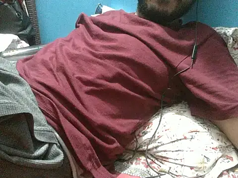 عرض كام Precumboner
