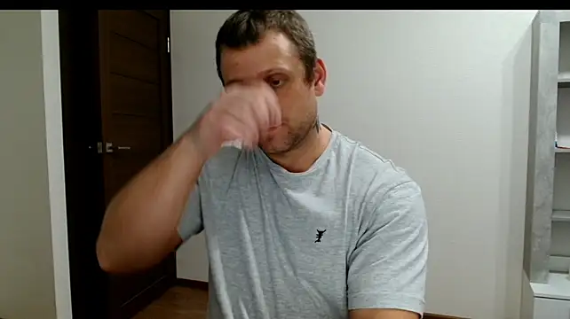 Webkamerová show B-L-O-N-D