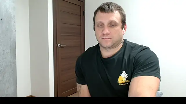 B-L-O-N-D webcam show