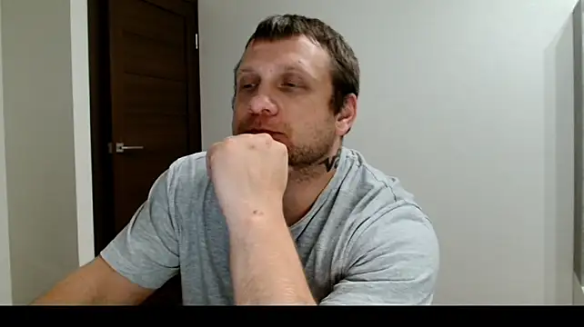 Вебкам-шоу B-L-O-N-D