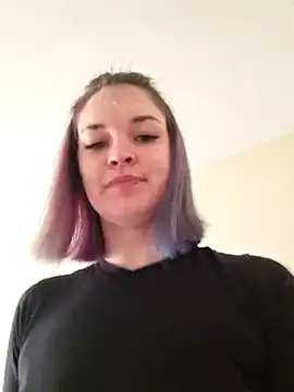 LazyTanukii Adlı Modelin Canlı XXX Sohbeti