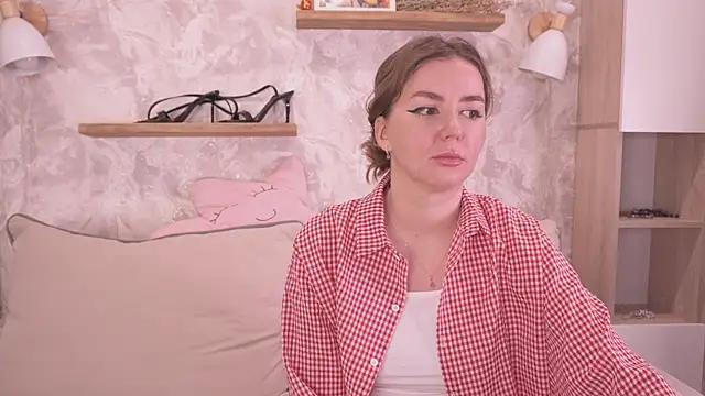 PashaAndMila: вебкам-шоу