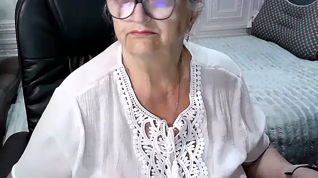 Živá chatovací místnost LolkaAlyss