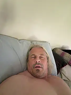 zeus337's Webcam Show