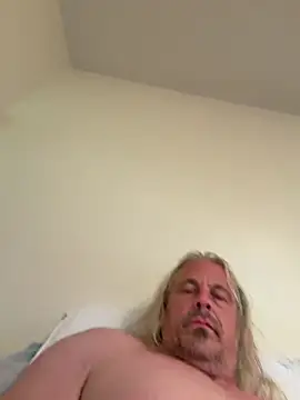 zeus337 Show in webcam