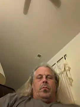 הופעת וובקאם של zeus337