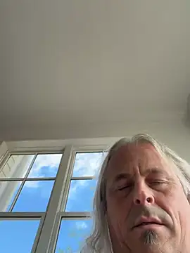 zeus337 Show in webcam