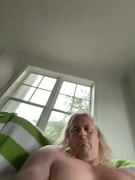 zeus337's Webcam Show