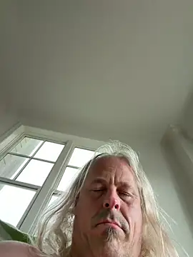 zeus337's Webcam Show