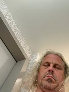 zeus337's Webcam Show