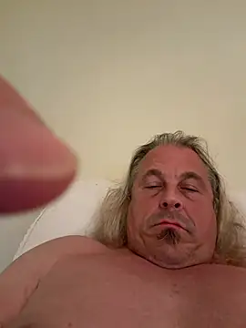 zeus337's Webcam Show