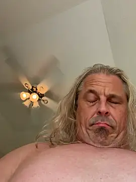 zeus337 Show in webcam