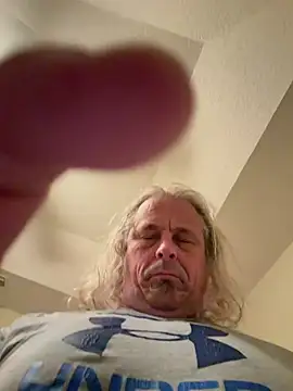 zeus337 Show in webcam