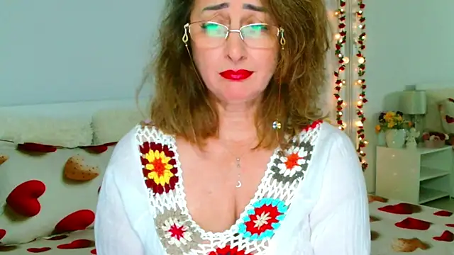 Tyana40's Live XXX Chat