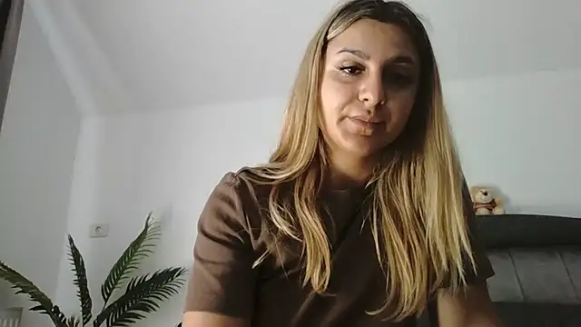 XXX chat uživo modela NicolePlay
