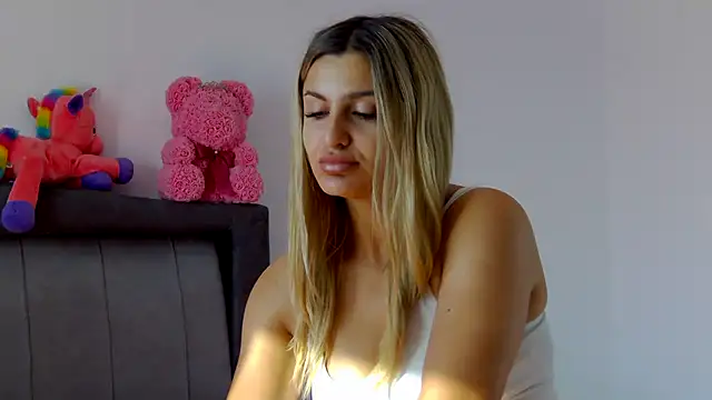 NicolePlay Chat XXX in diretta