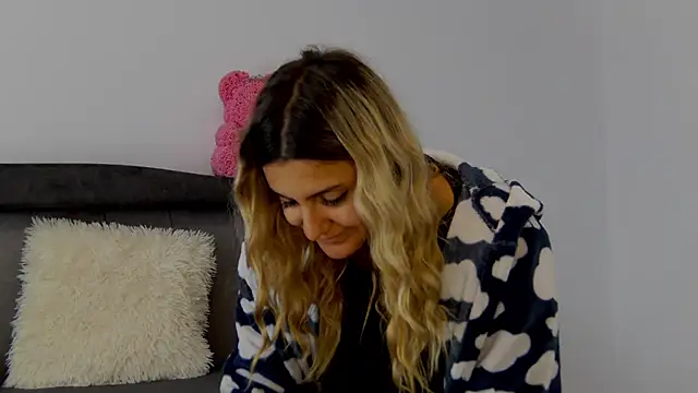 NicolePlay's Live XXX Chat