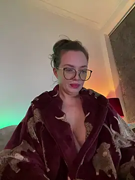 FemDom_RubyKnightXXO Show Webcam