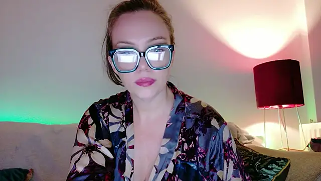 FemDom_RubyKnightXXO's Webcam Show