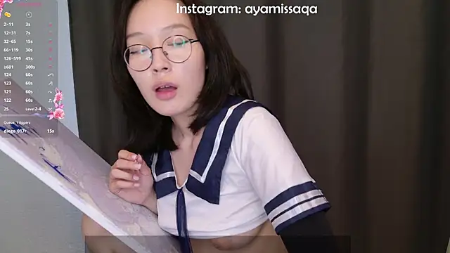 Živá chatovací místnost alinaevee