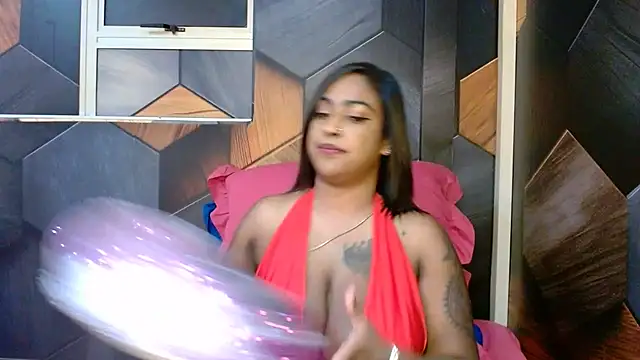 Indian_Shine Chat XXX in diretta