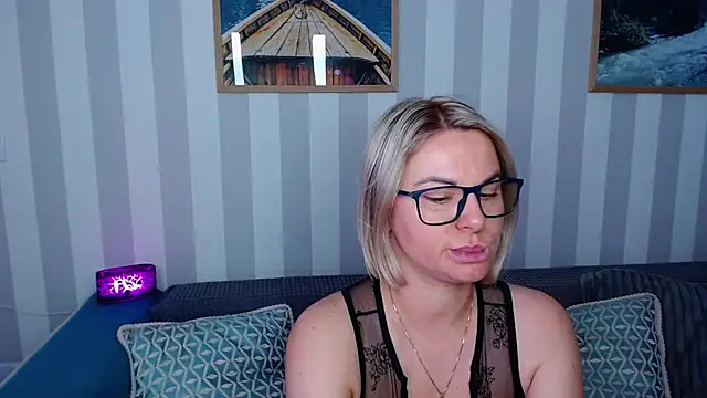 MonaLisaG Live XXX-Chat