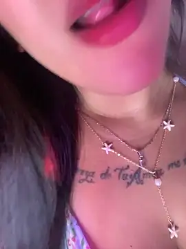 Lalitha_'s Live Chat Room