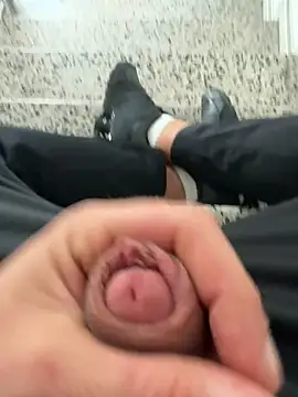 cum-master81 Show in webcam