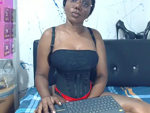 kandysexxyy Adlı Modelin Canlı XXX Sohbeti