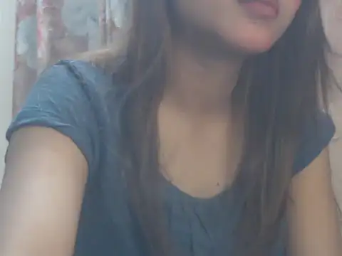 Chat +18 de NancyRuvi ao vivo