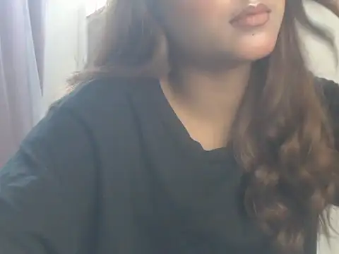 NancyRuvi Pertunjukan Webcam