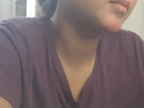 Chatroom XXX en direct de NancyRuvi