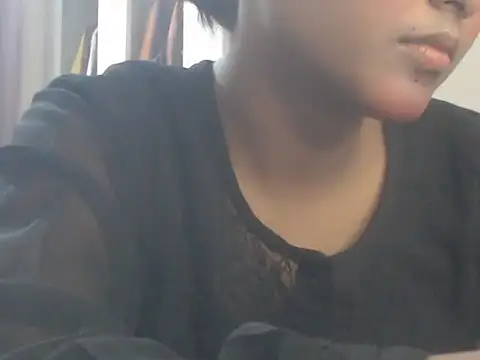 Chat +18 de NancyRuvi ao vivo