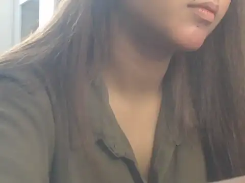 NancyRuvi – Naživo XXX chat
