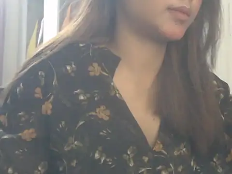 צ'אט XXX בשידור חי של NancyRuvi