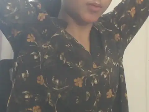 Chat +18 de NancyRuvi ao vivo