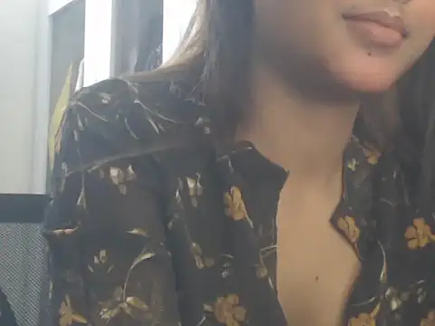 NancyRuvi 现场XXX聊天