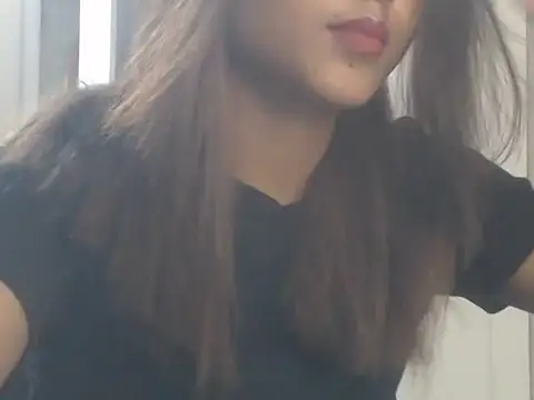 NancyRuviのラ  イブXXXチャット