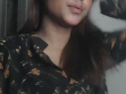 NancyRuvi's Live XXX Chat